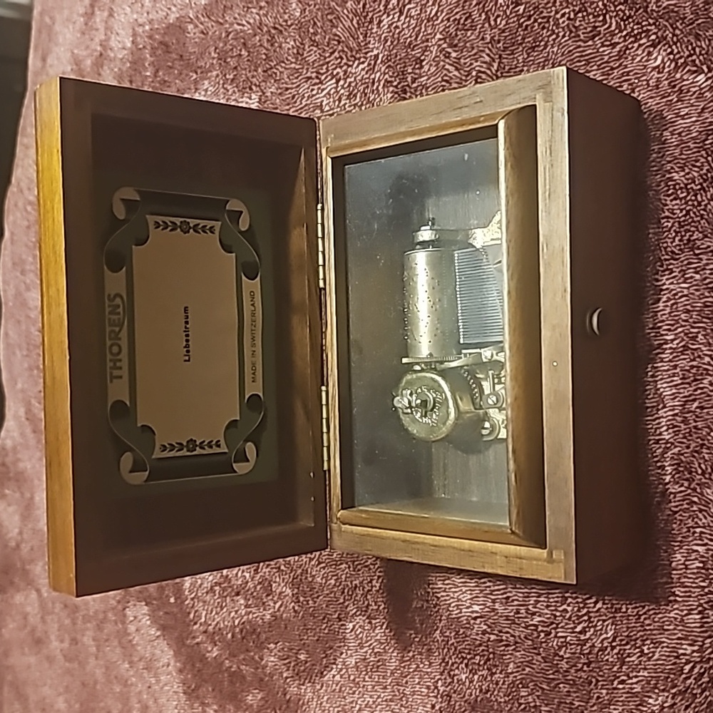 Vintage thorens wood music box